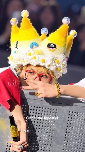 G-DRAGON Yellow Crown Paris BIGBANG Concert Waterproof Vinyl Sticker